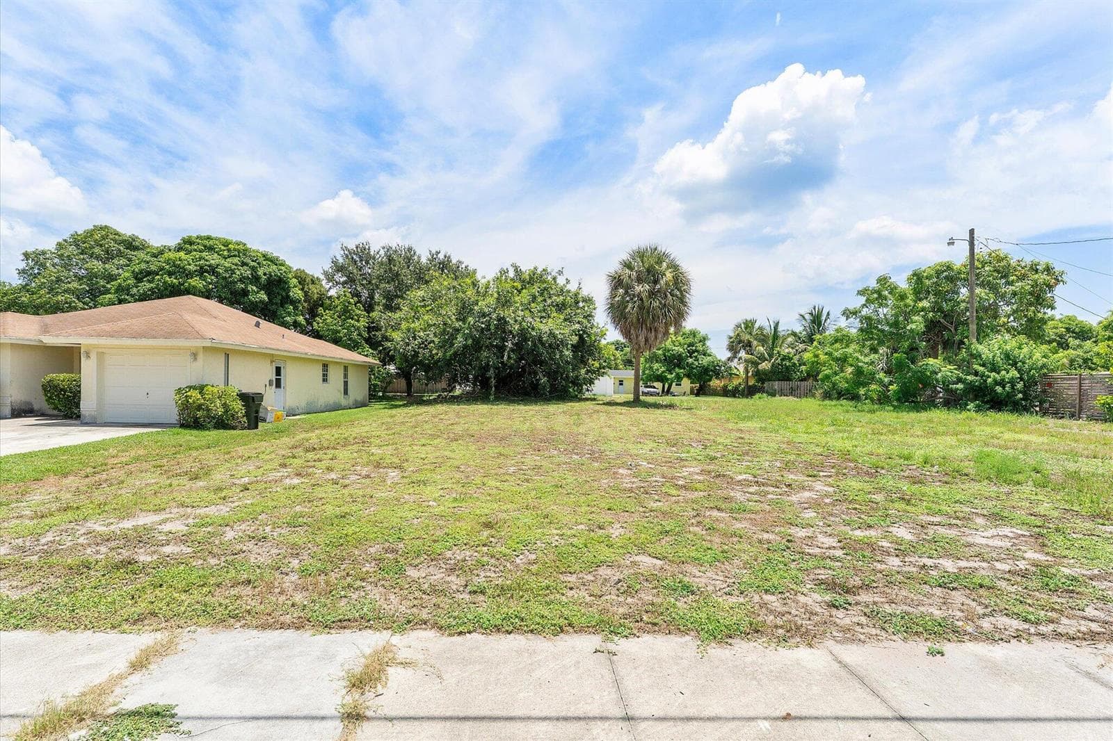229 SW 6th Avenue, Delray Beach, FL 33444 photo 2
