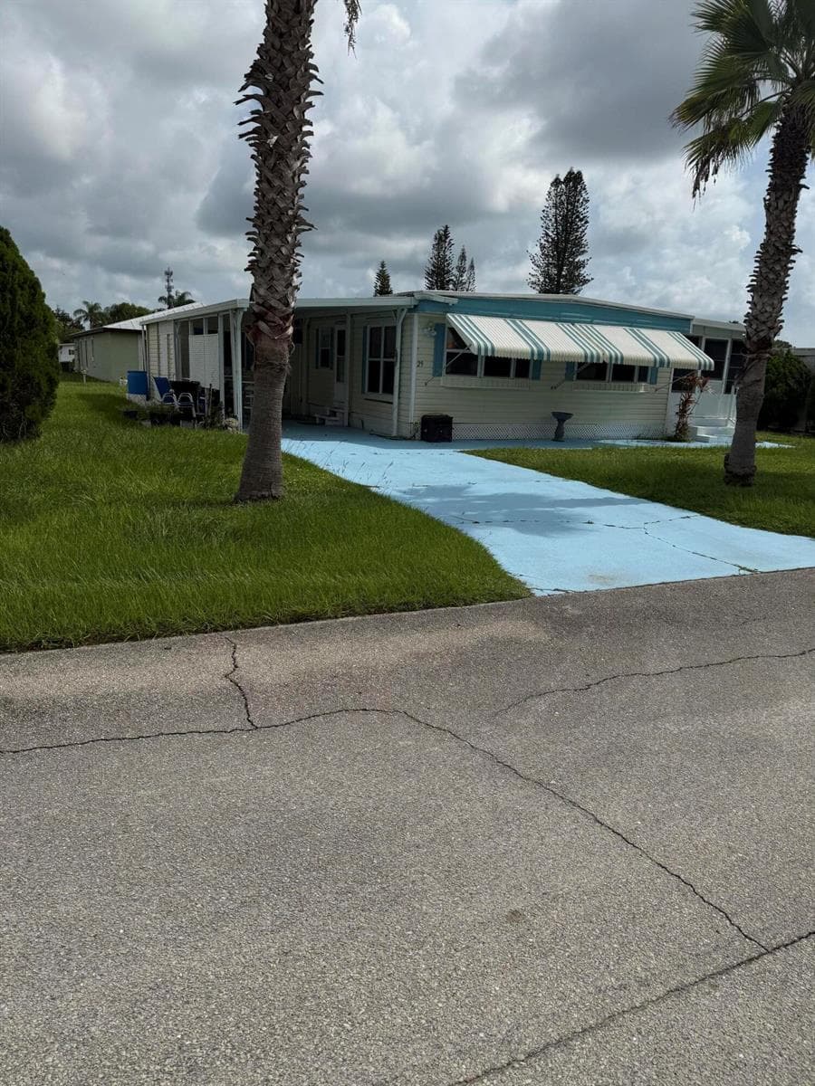29 Golf Drive, Port St. Lucie, FL 34952 photo 3
