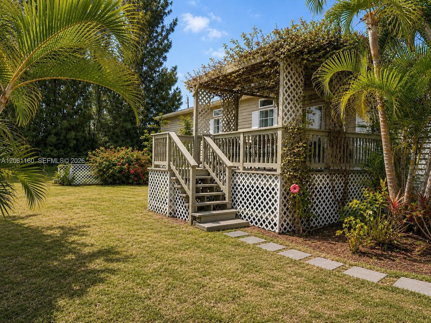 20472 Luettich Ln, Other City - In The State Of Florida, FL 33928 photo 2