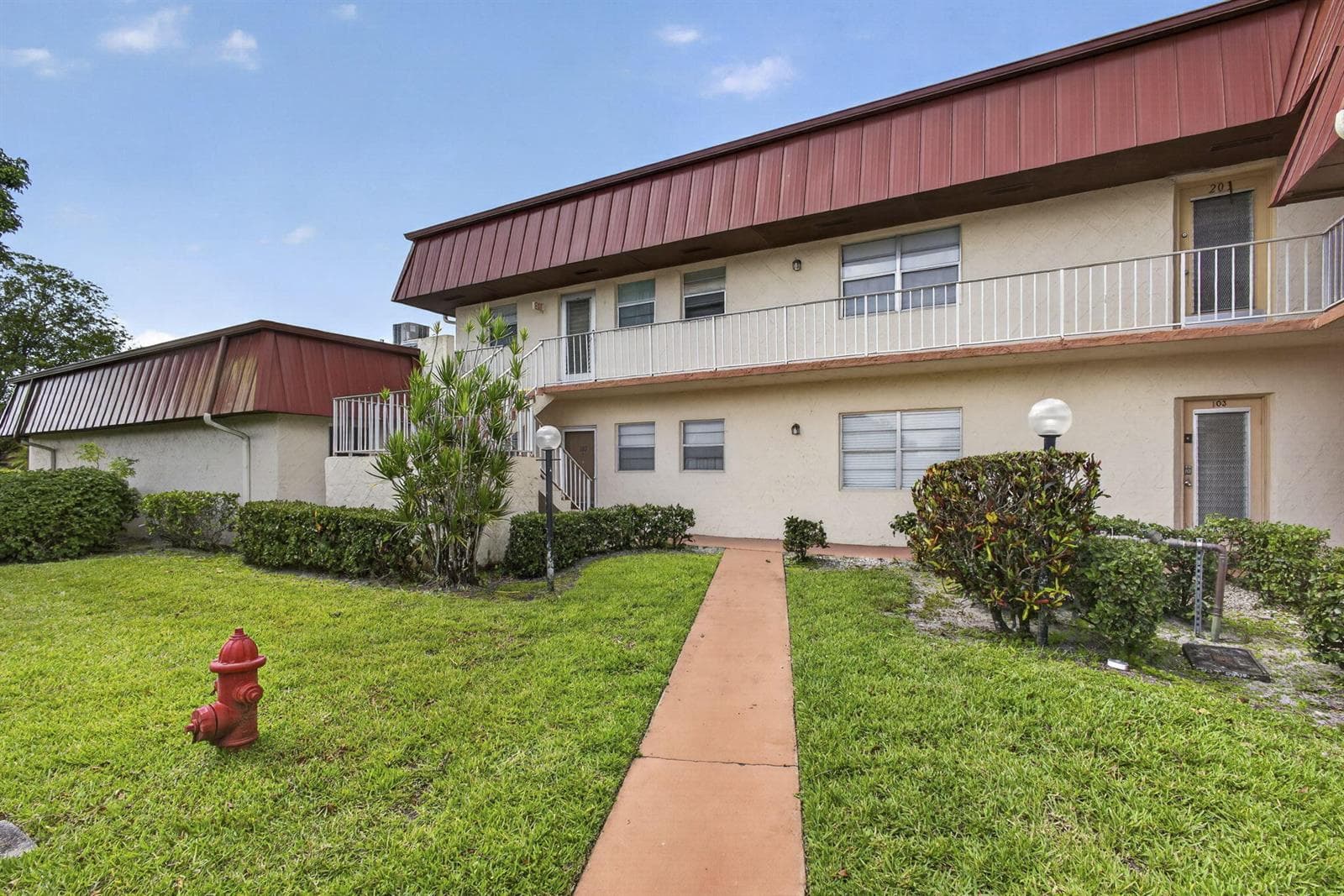 12020 W GREENWAY Drive # 101, Royal Palm Beach, FL 33411