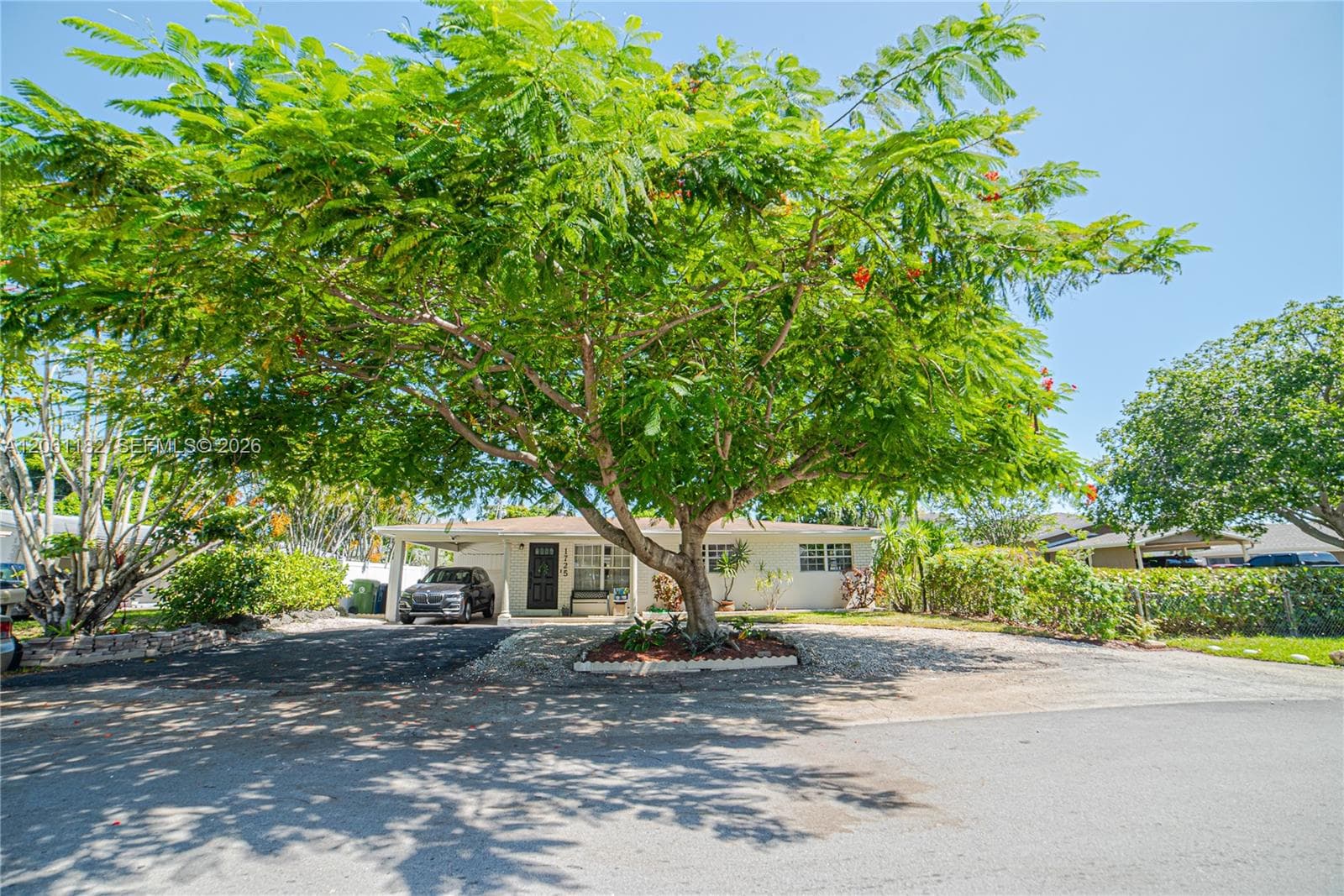 1725 SW 30th St, Fort Lauderdale, FL 33315