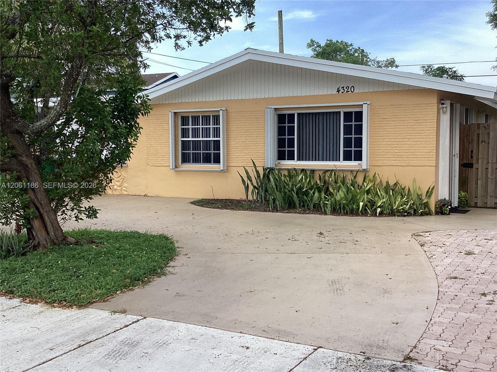 4320 SW 56th Ave, Davie, FL 33314 photo 5