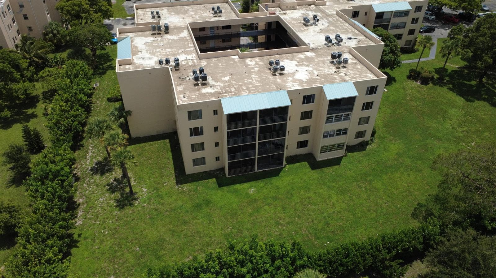 2830 SOMERSET Drive # 104N, Lauderdale Lakes, FL 33311 photo 3
