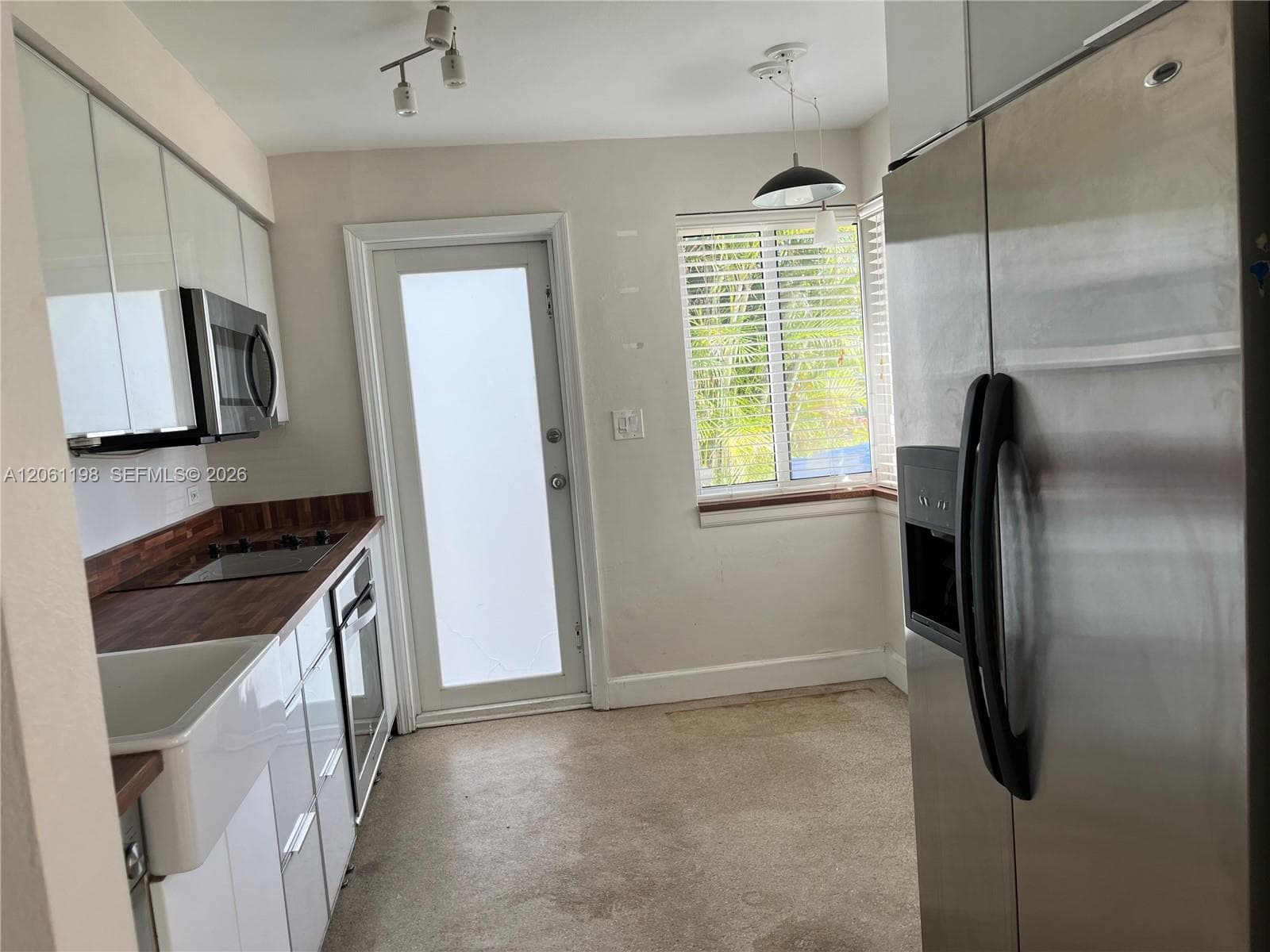1409 NE 21st St, Wilton Manors, FL 33305 photo 3
