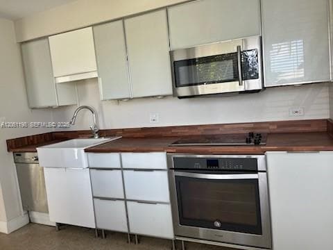 1409 NE 21st St, Wilton Manors, FL 33305 photo 4
