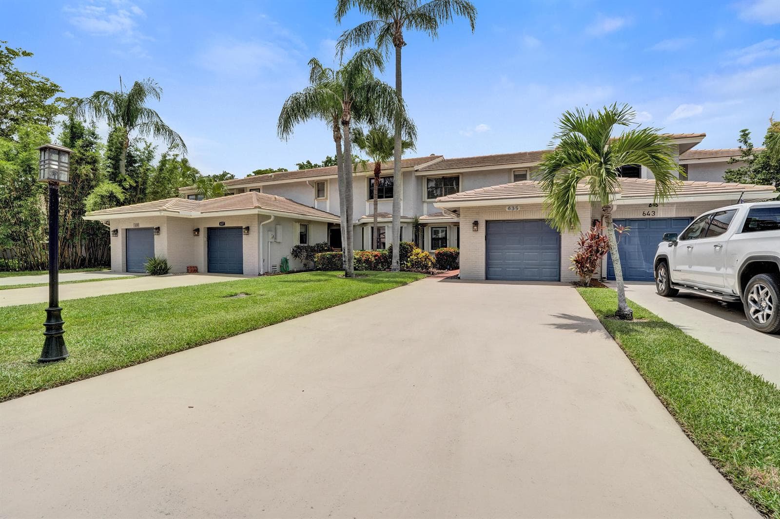 635 DEER CREEK NORTH SHORE Drive, Deerfield Beach, FL 33442 photo 2