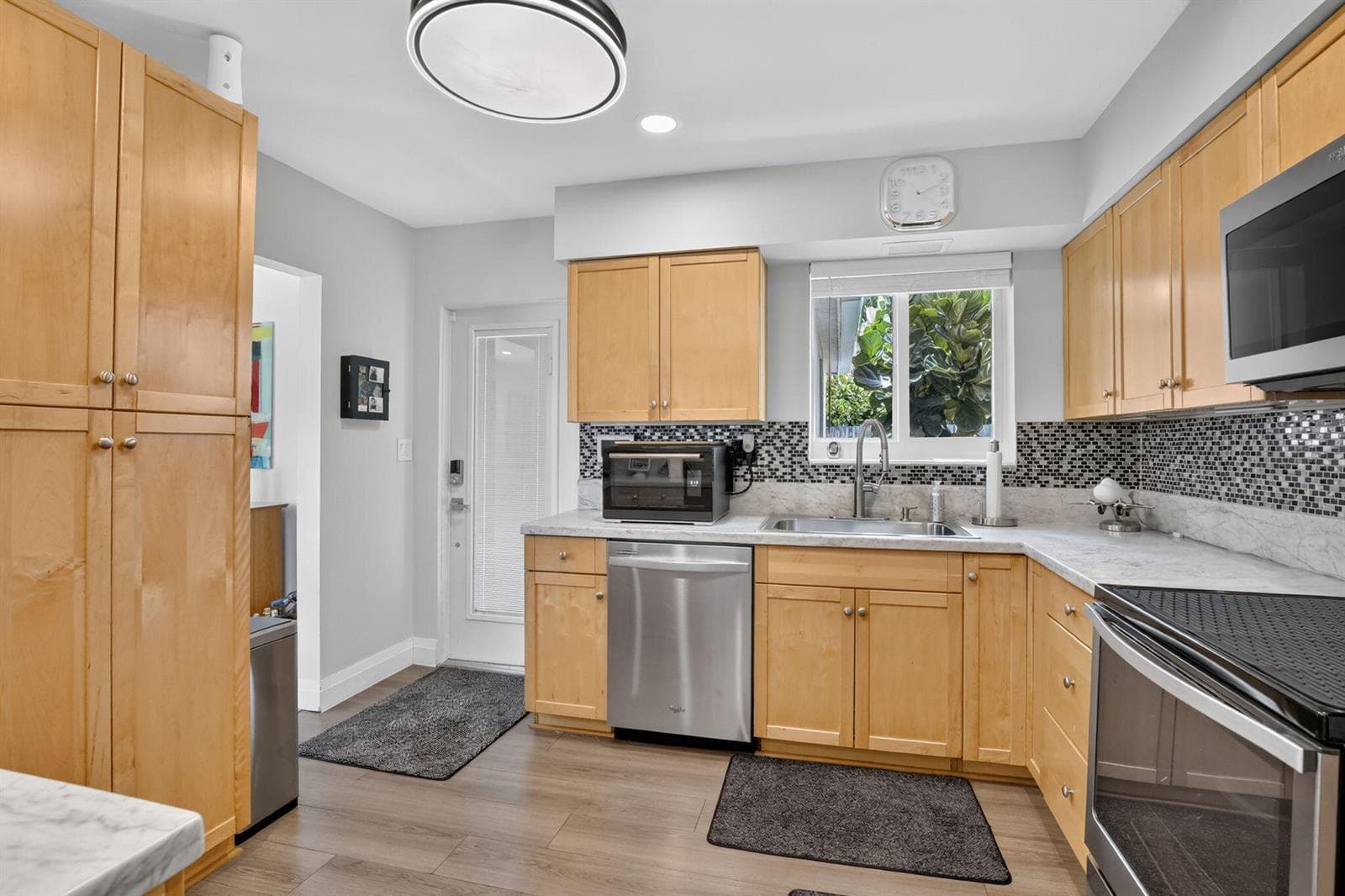 1608 NE 14TH Terrace, Fort Lauderdale, FL 33305 photo 4