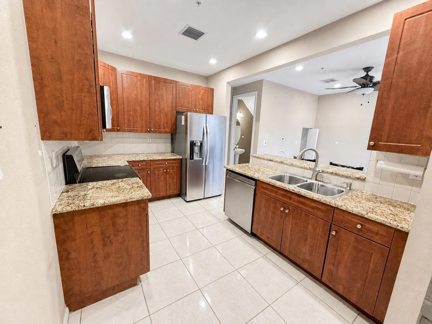 2851 W PROSPECT Road # 1209, Tamarac, FL 33309 photo 2