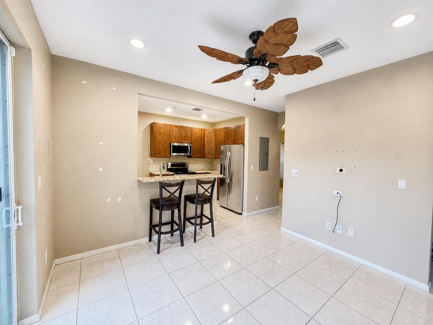 2851 W PROSPECT Road # 1209, Tamarac, FL 33309 photo 3