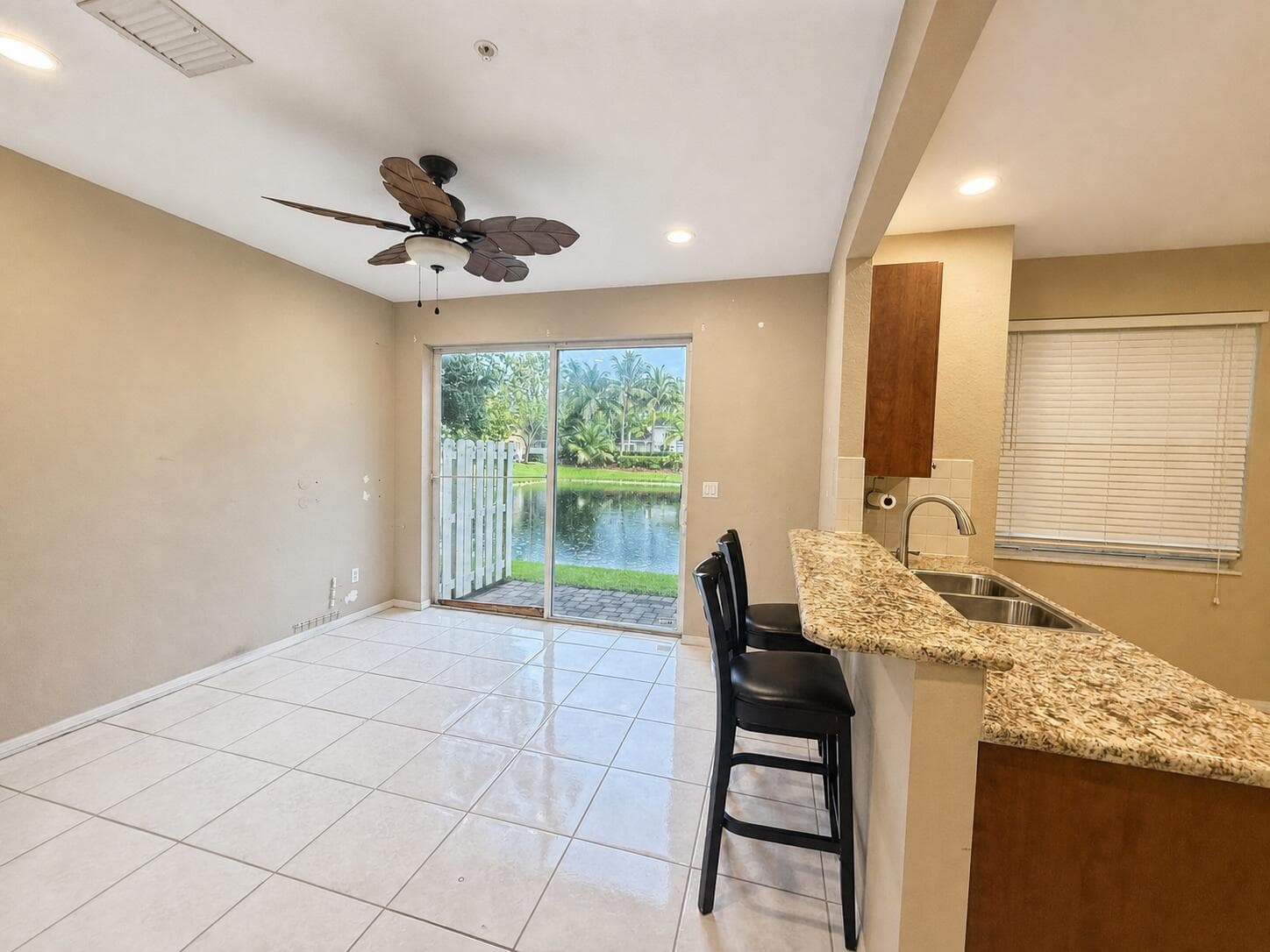2851 W PROSPECT Road # 1209, Tamarac, FL 33309 photo 4