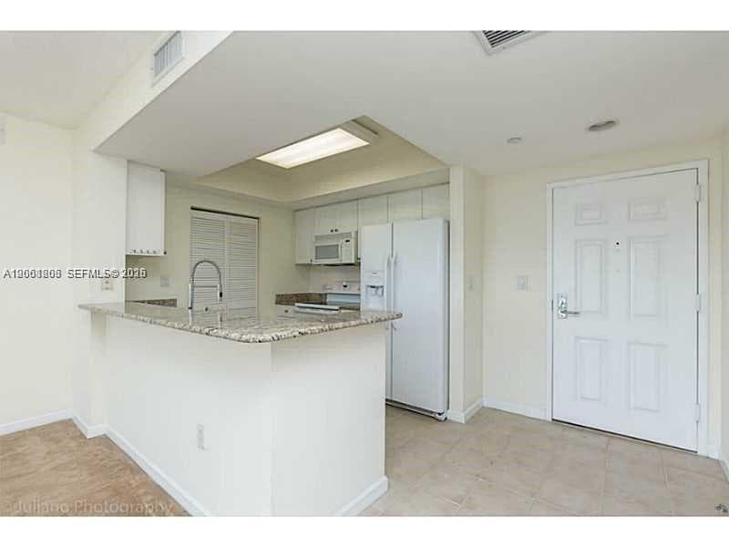 19501 W Country Club Dr # 2205, Aventura, FL 33180 photo 2