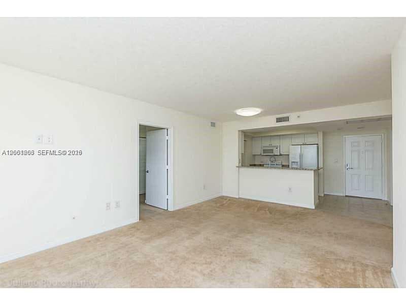 19501 W Country Club Dr # 2205, Aventura, FL 33180 photo 3