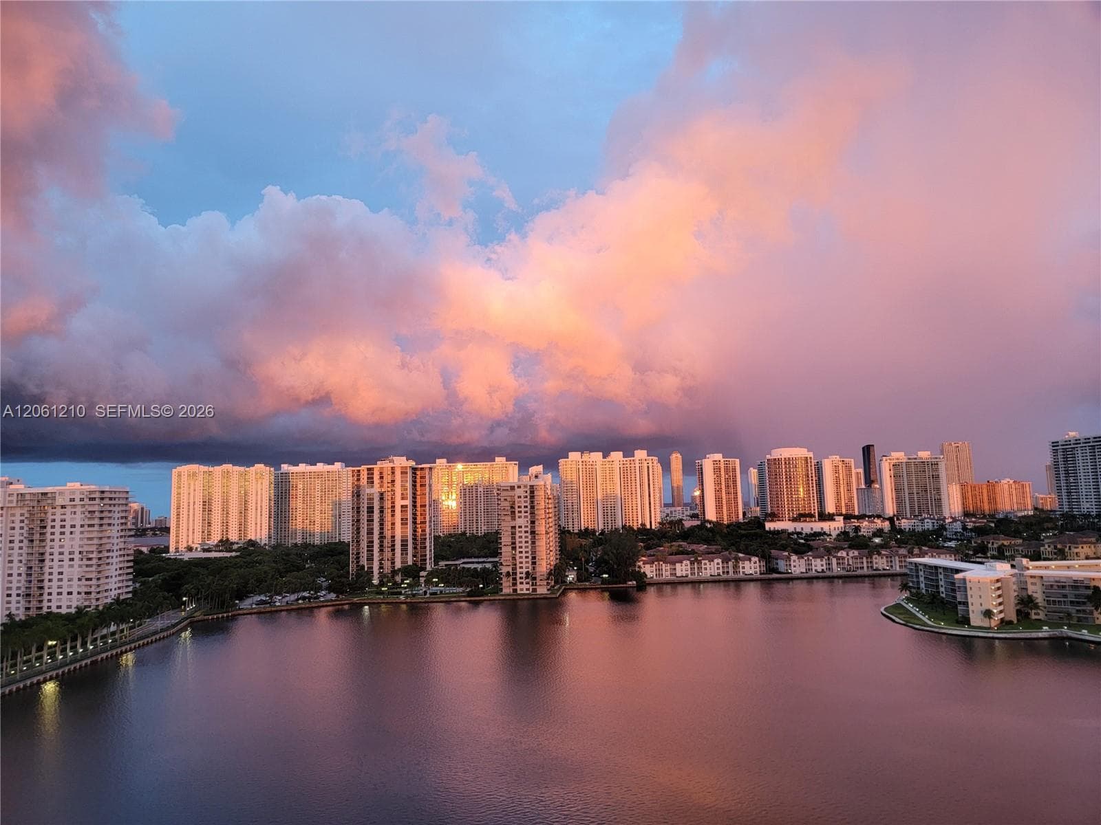 18081 Biscayne Blvd BOAT SLIP & UNIT # 1805, Aventura, FL 33160 photo 2