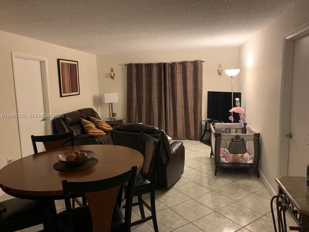 4803 NW 7th St # 306-14, Miami, FL 33126
