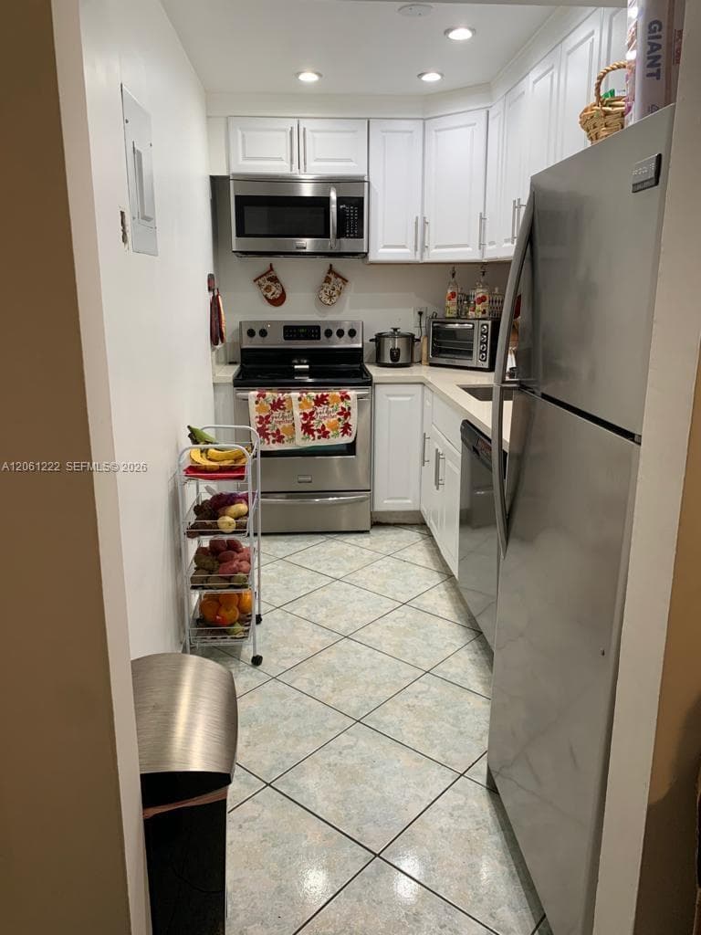 4803 NW 7th St # 306-14, Miami, FL 33126 photo 4