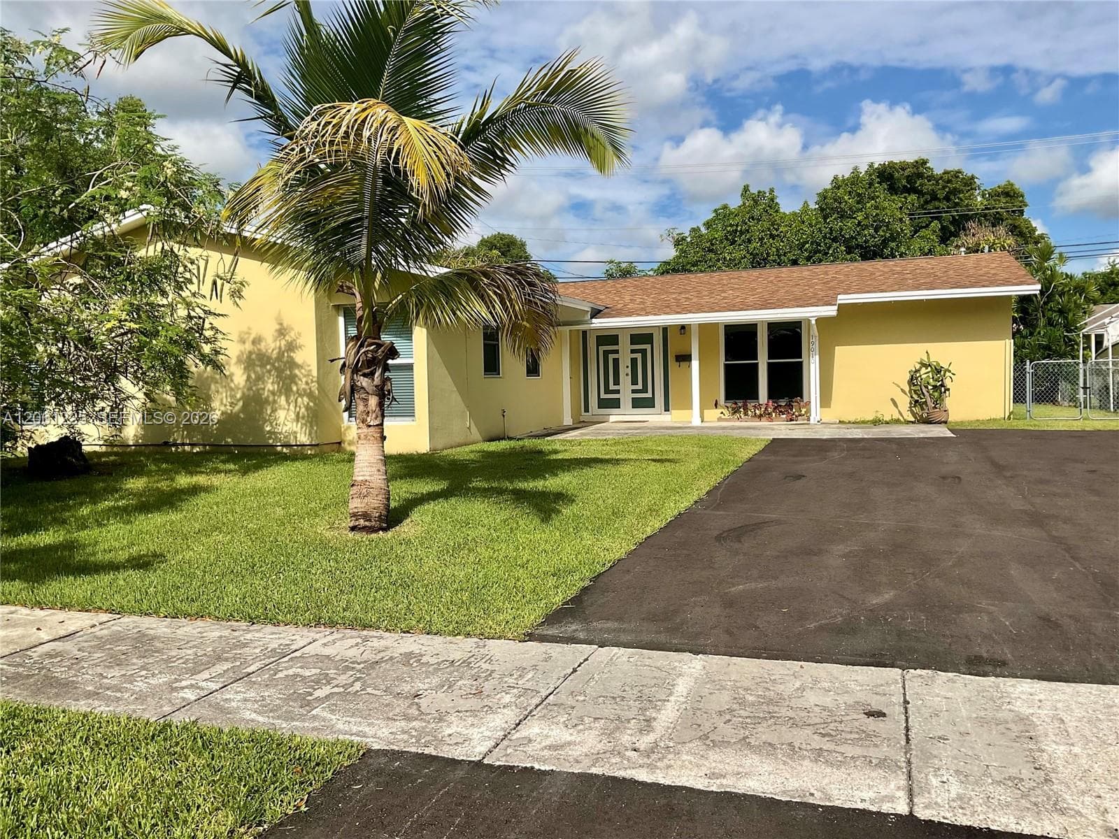 19010 SW 96th Ave, Cutler Bay, FL 33157