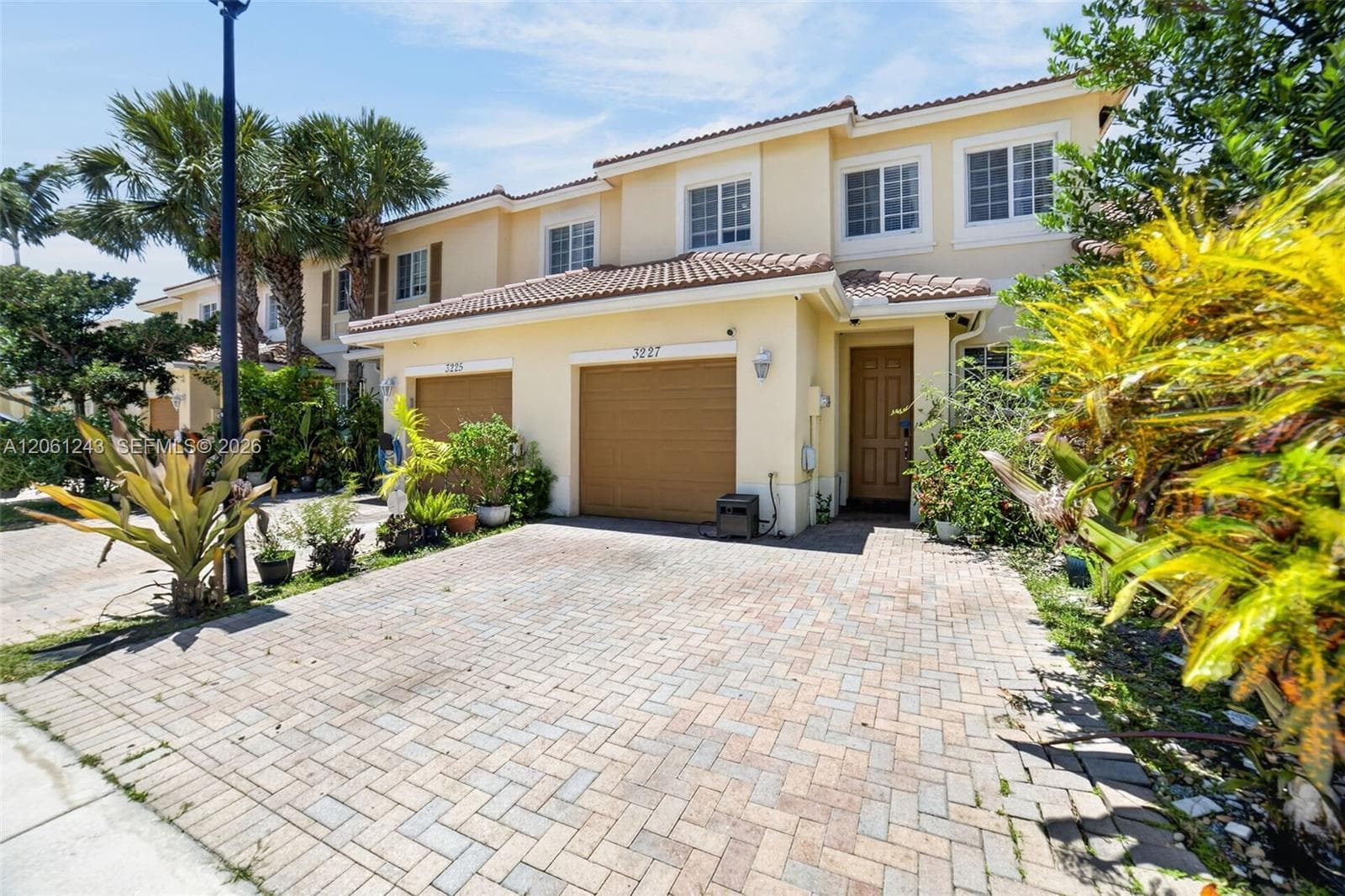 3227 NW 32nd Ter, Oakland Park, FL 33309 photo 3
