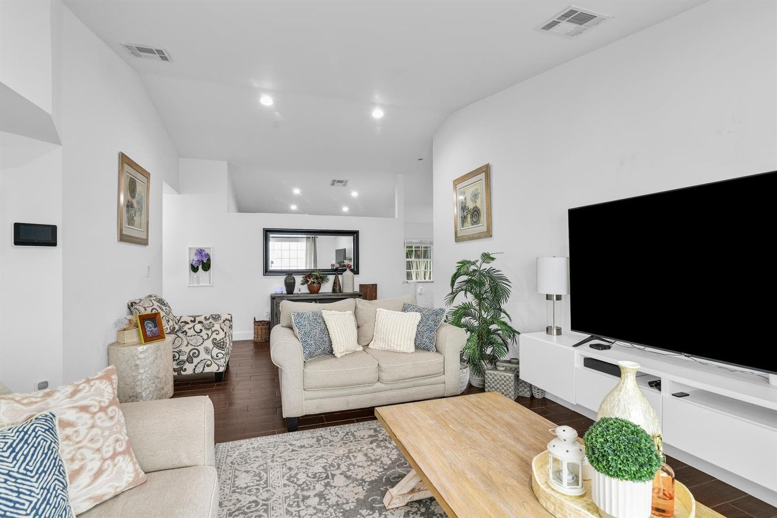 651 SW 176TH Avenue, Pembroke Pines, FL 33029 photo 4