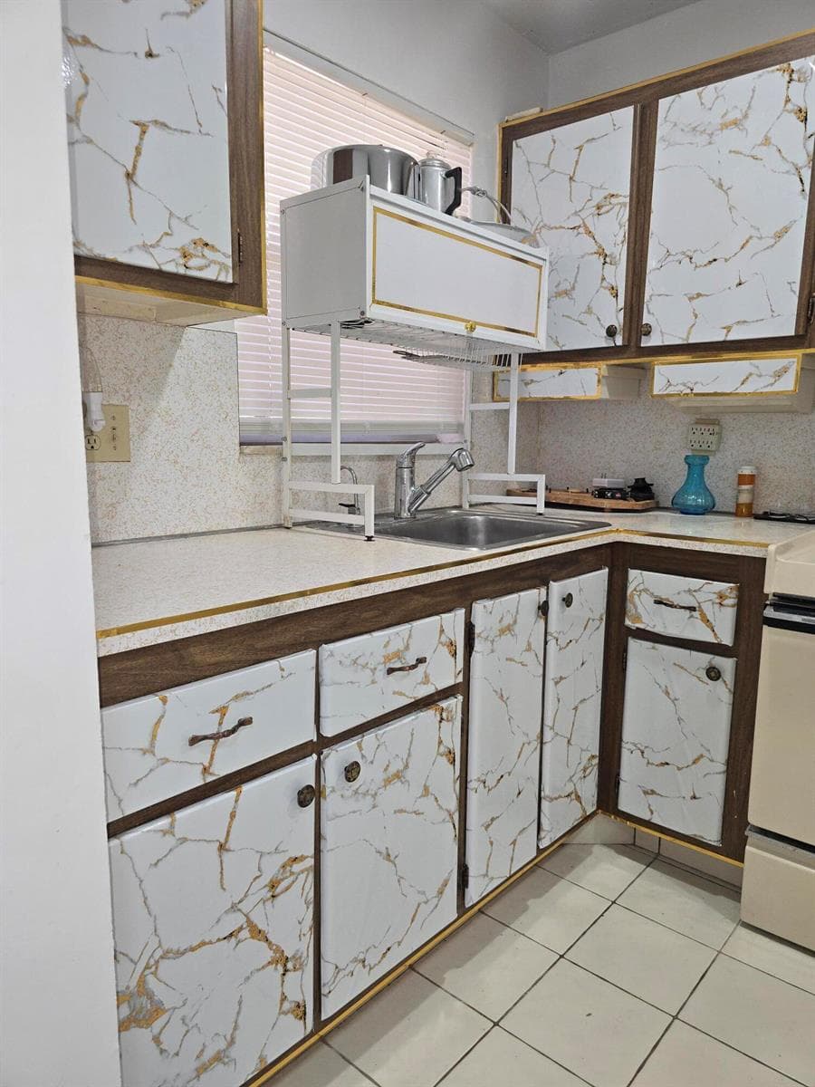 2800 W Sunrise Lakes Drive W # 312, Sunrise, FL 33322 photo 4