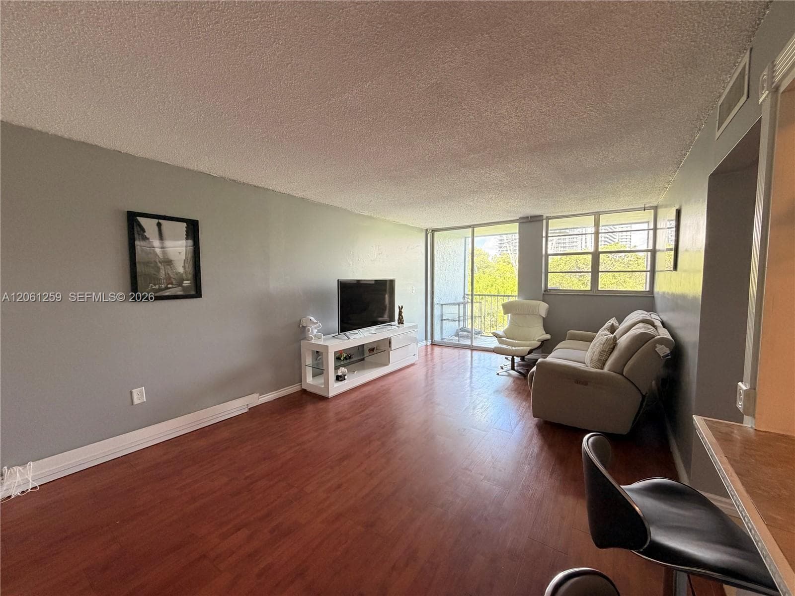16518 NE 26th Ave # 403, North Miami Beach, FL 33160 photo 3