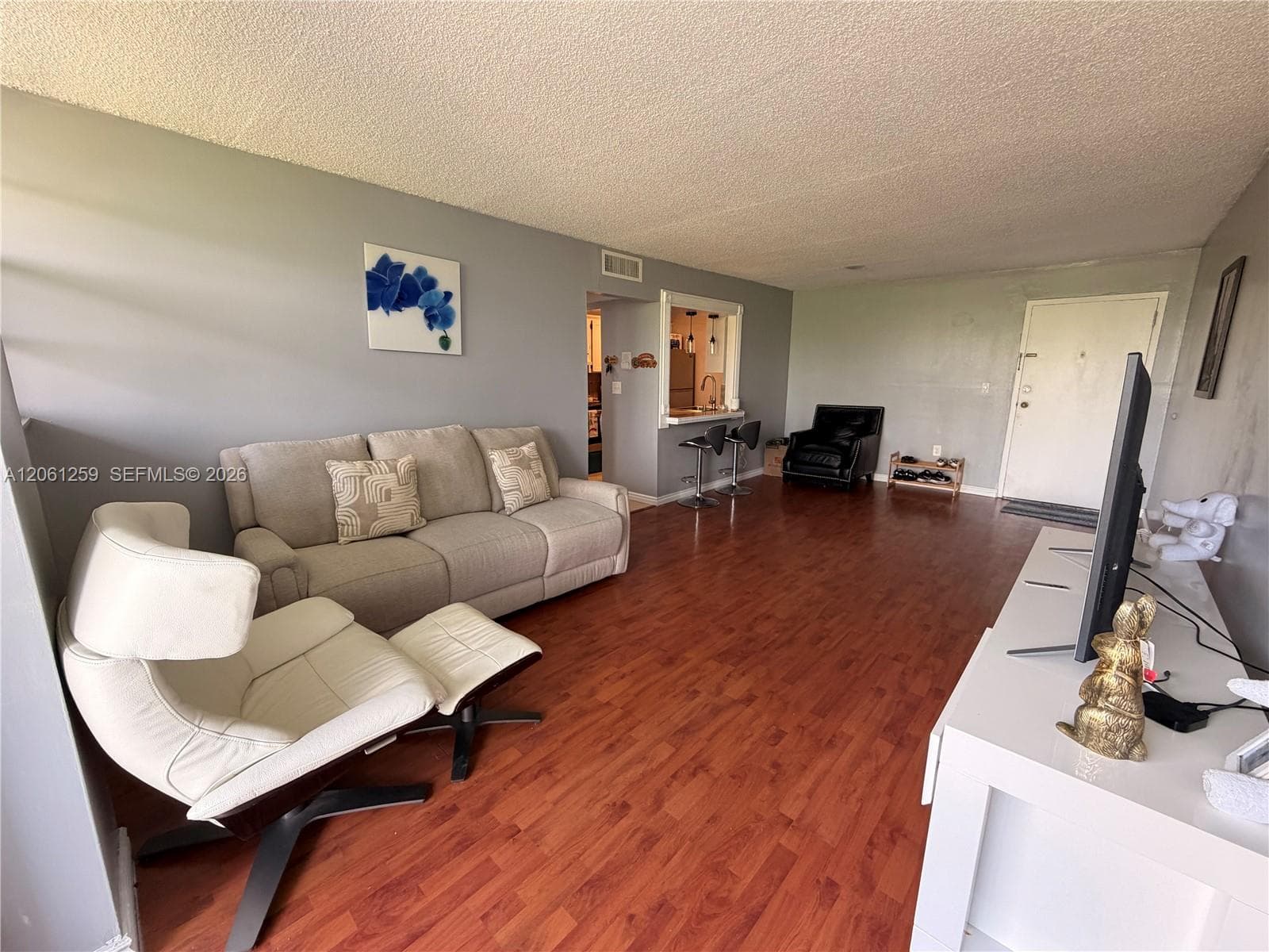 16518 NE 26th Ave # 403, North Miami Beach, FL 33160 photo 4