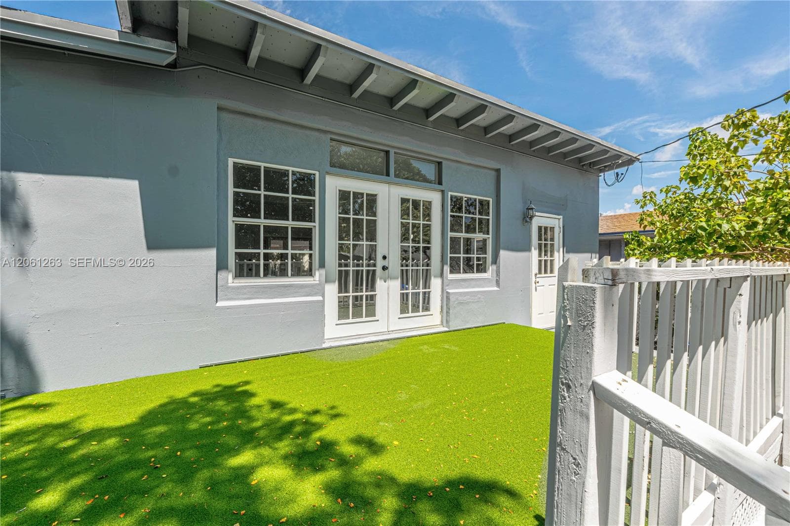 1777 N 17th Ct, Hollywood, FL 33020 photo 4