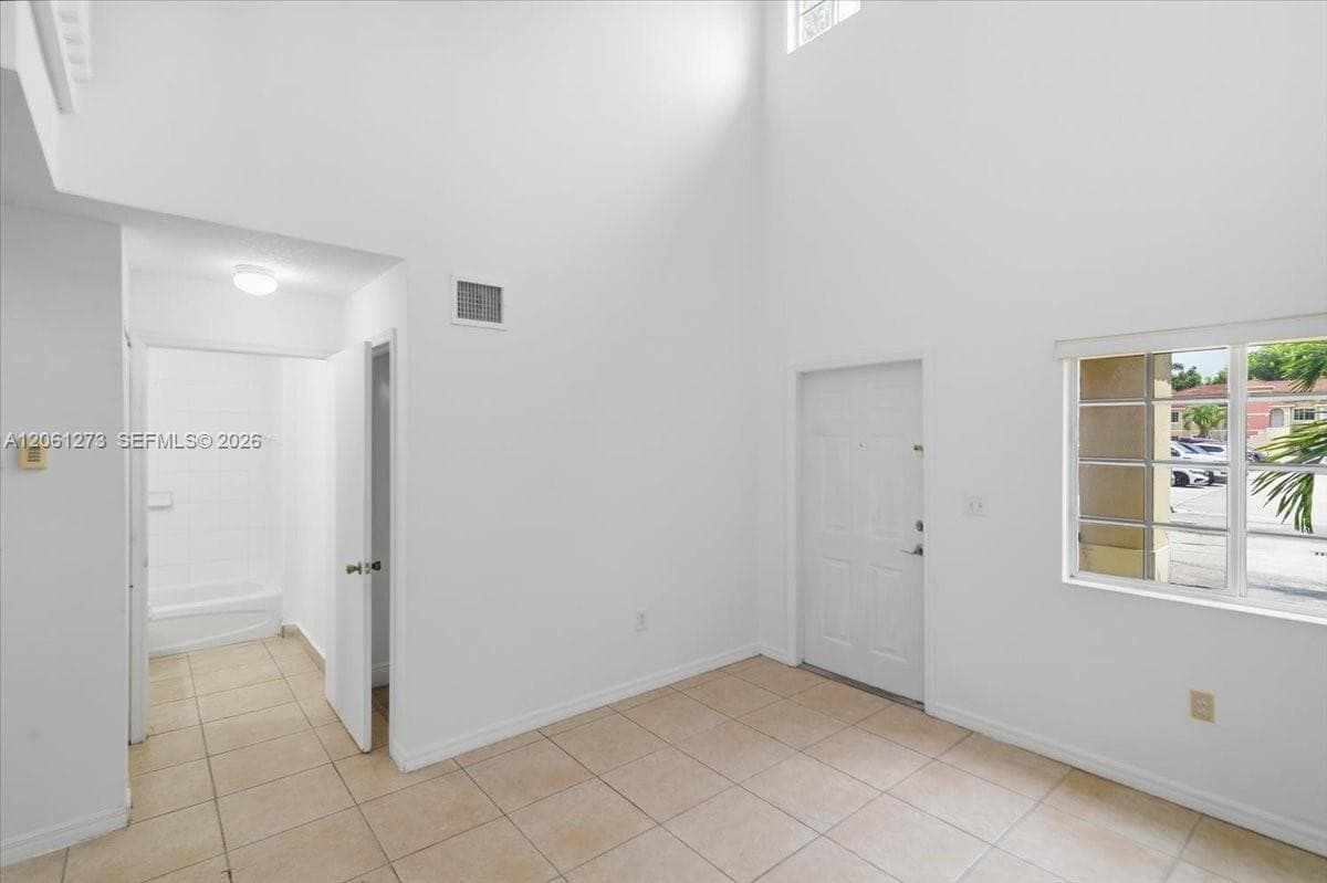 7245 NW 173rd Dr # 2505, Hialeah, FL 33015 photo 4