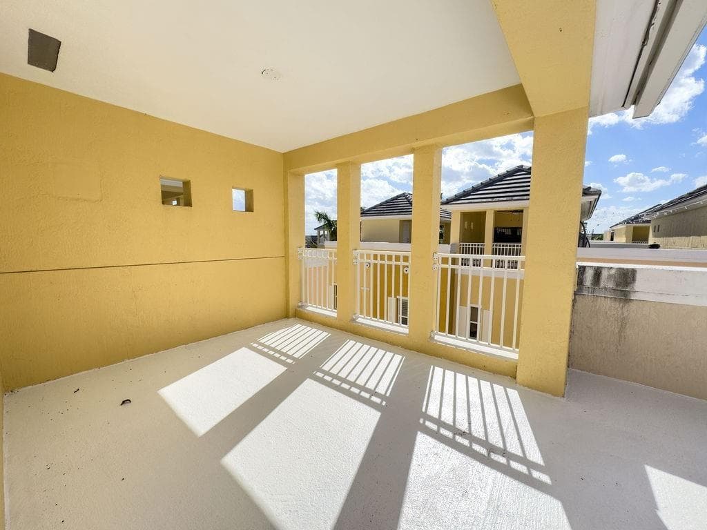 2322 Vintage Drive, Lighthouse Point, FL 33064 photo 2