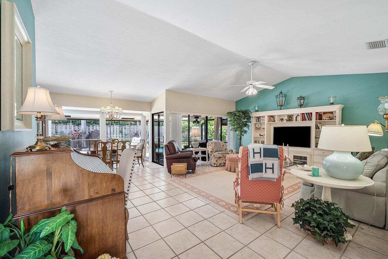 2371 NW 30th Road, Boca Raton, FL 33431 photo 5