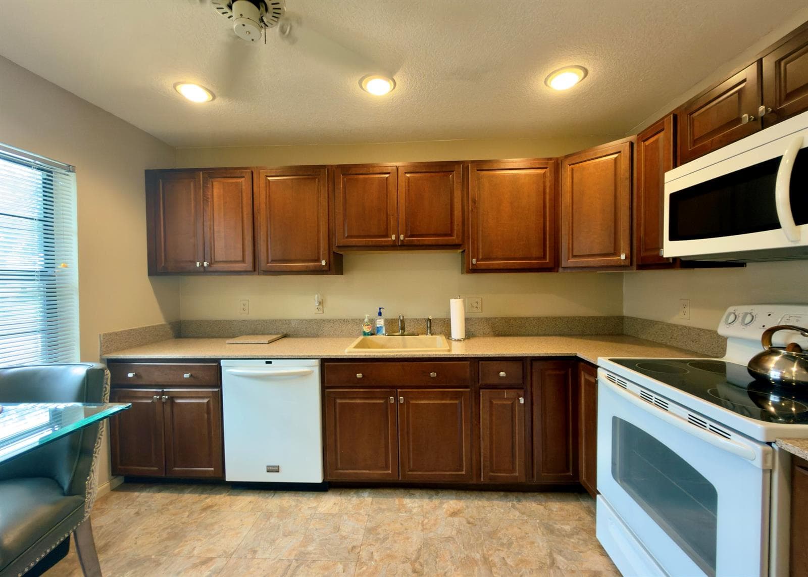 21338 Juego Circle # 11g, Boca Raton, FL 33433 photo 3