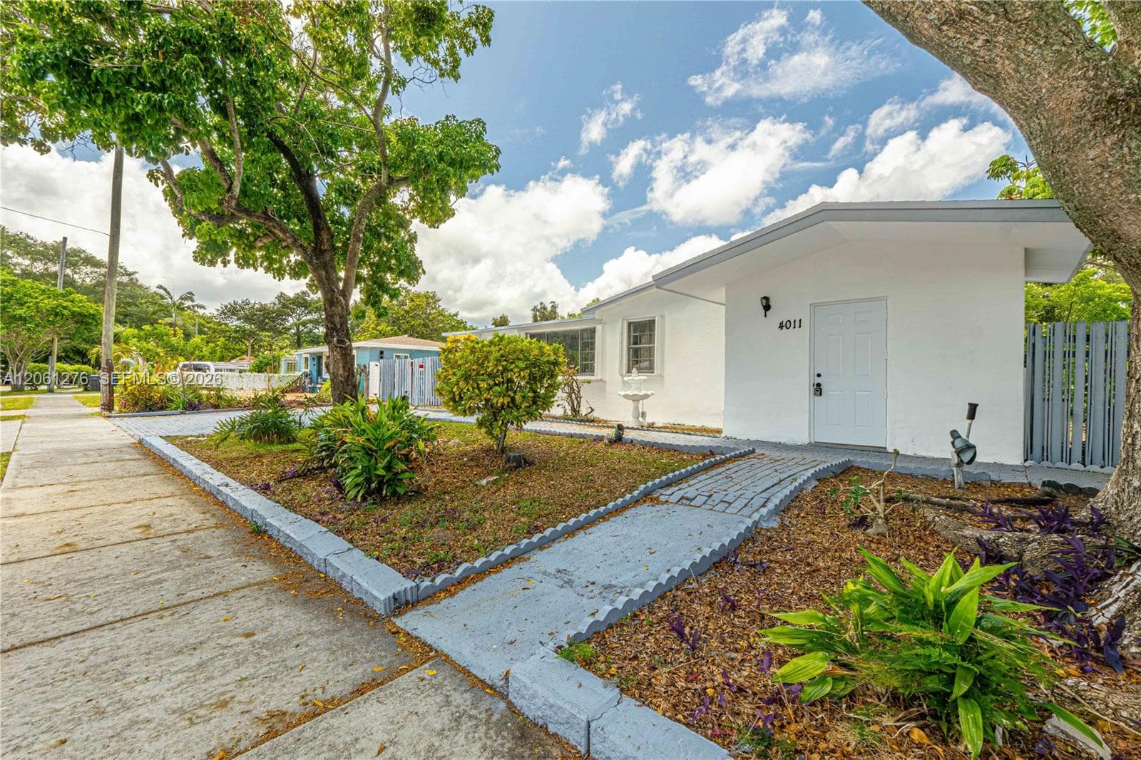 4011 SW 32nd St, West Park, FL 33023 photo 4