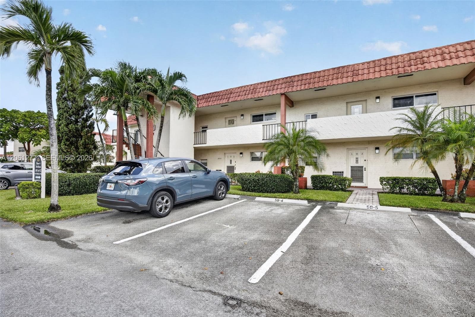 8941 S Hollybrook Blvd # 202, Pembroke Pines, FL 33025 photo 2