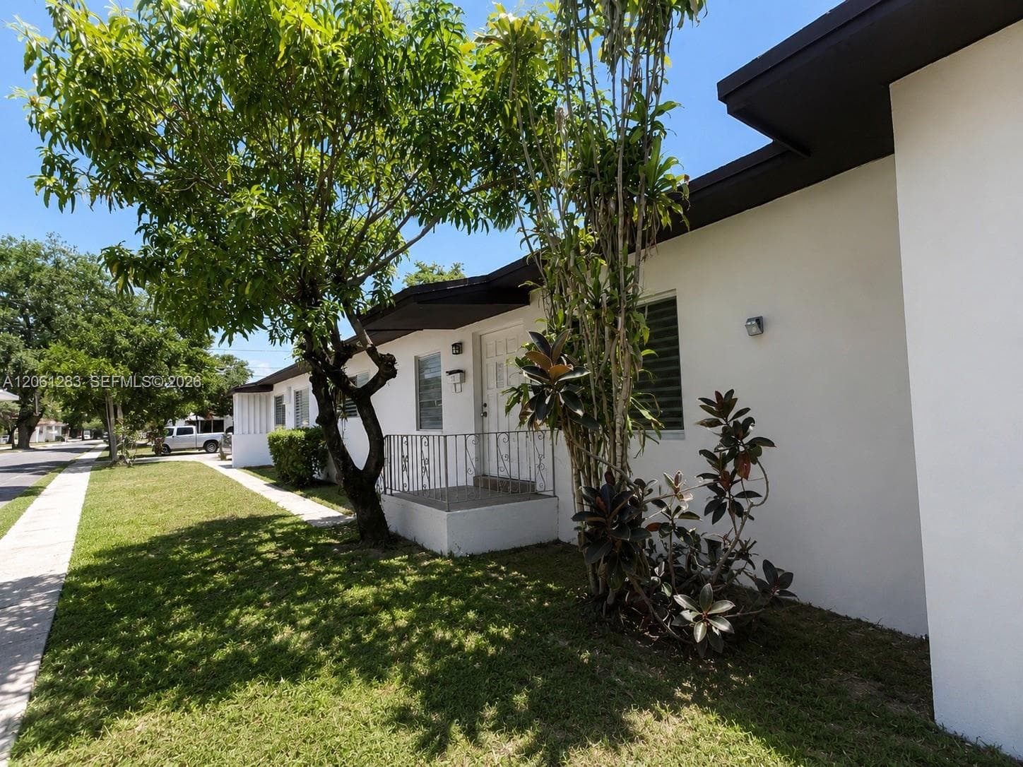 760-762 NW 52nd St, Miami, FL 33127 photo 3