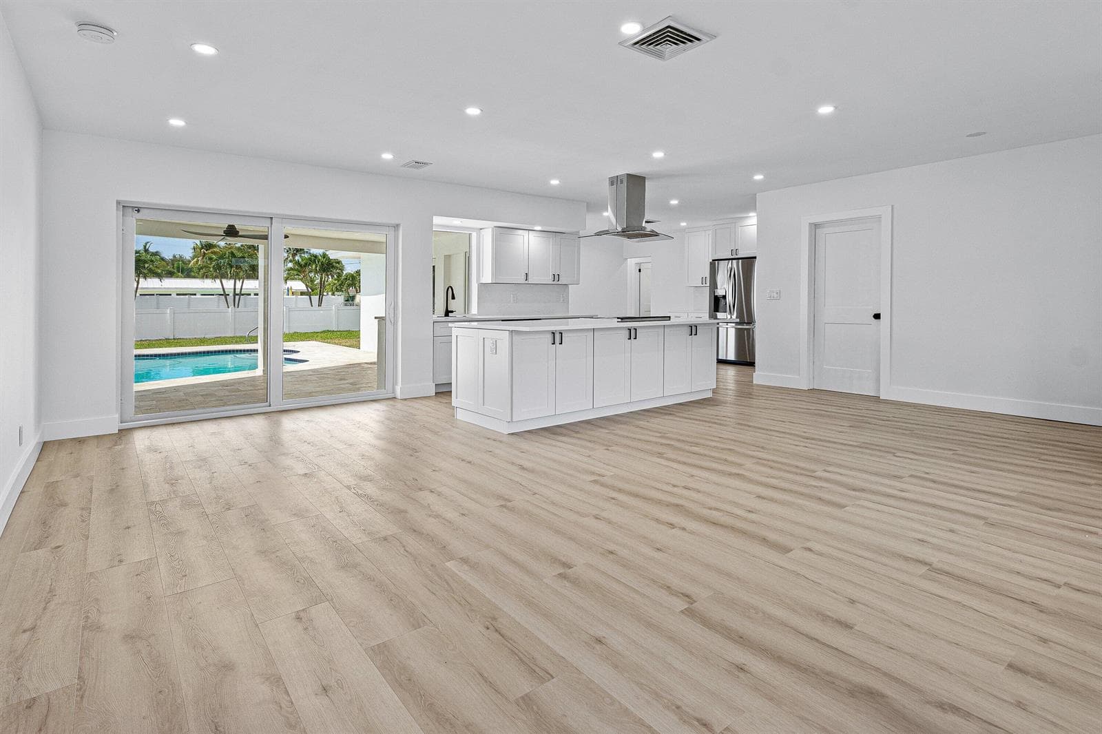 970 SW 7TH Street, Boca Raton, FL 33486 photo 3