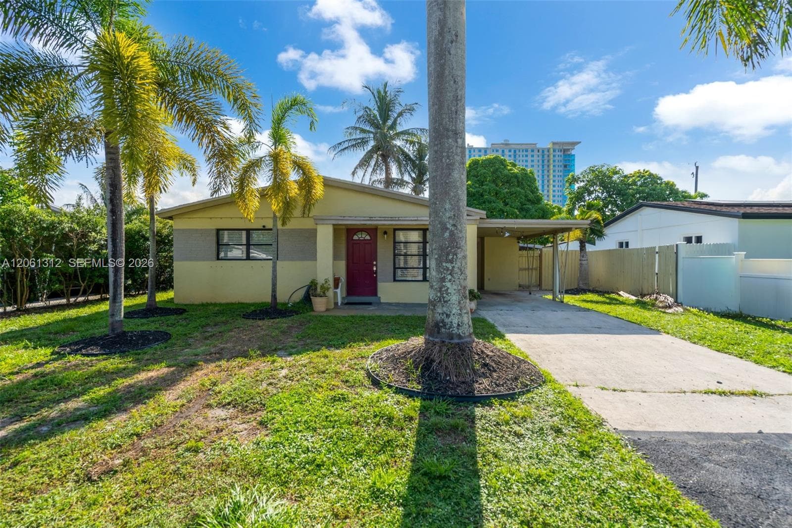 4873 SW 44th Ter, Dania Beach, FL 33314 photo 2