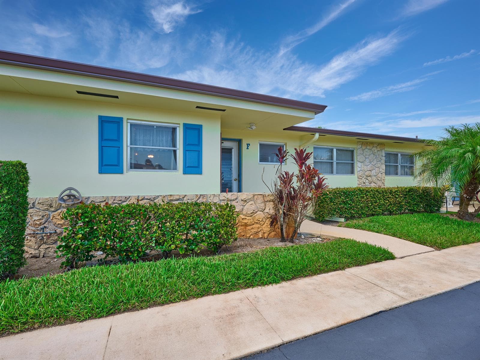 2804 Crosley Drive E # F, West Palm Beach, FL 33415