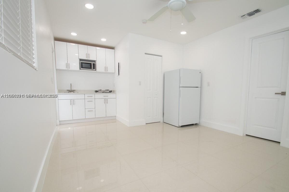 233-B NW 53rd Ave # 1, Miami, FL 33126