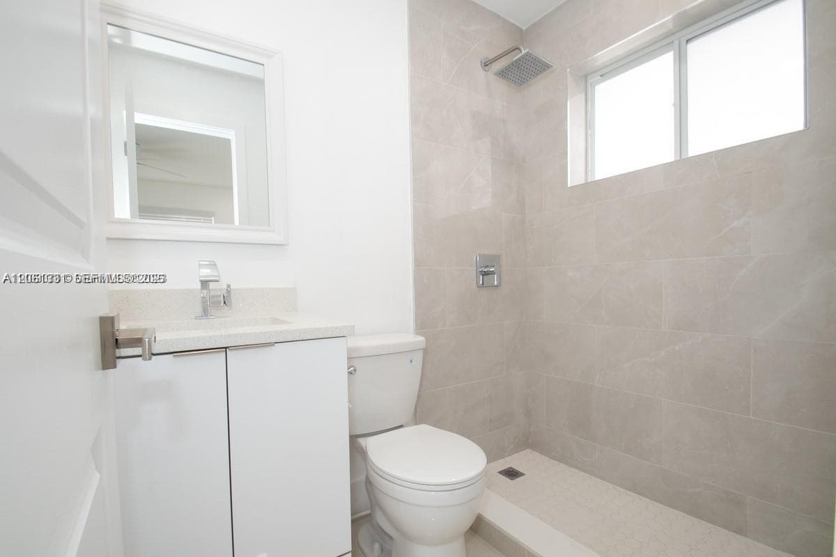233-B NW 53rd Ave # 1, Miami, FL 33126 photo 5