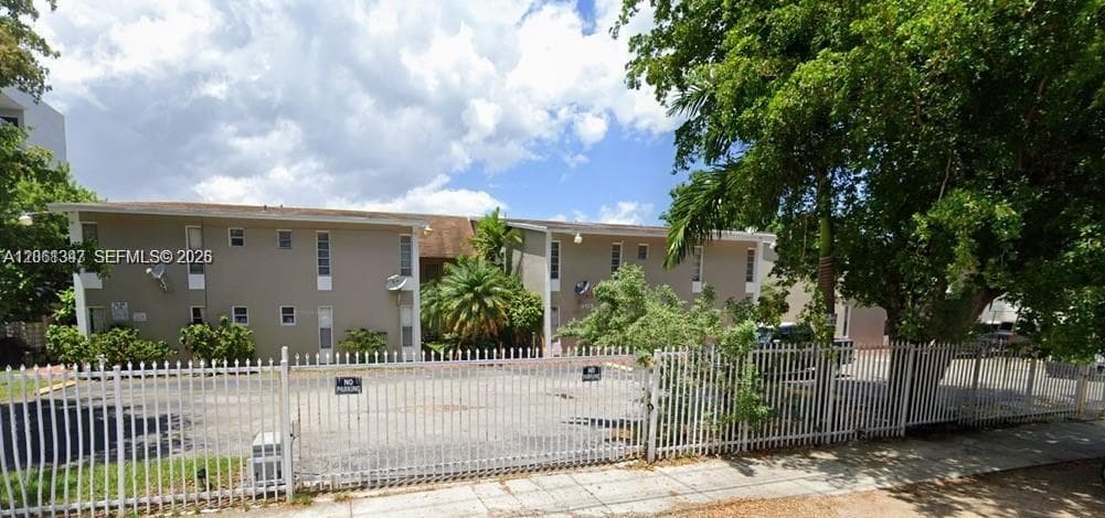 1525 NW 19th Ter # 15, Miami, FL 33125