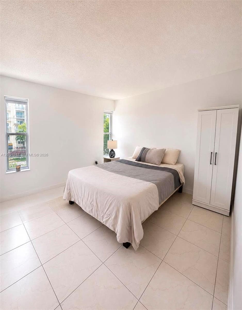1525 NW 19th Ter # 15, Miami, FL 33125 photo 4