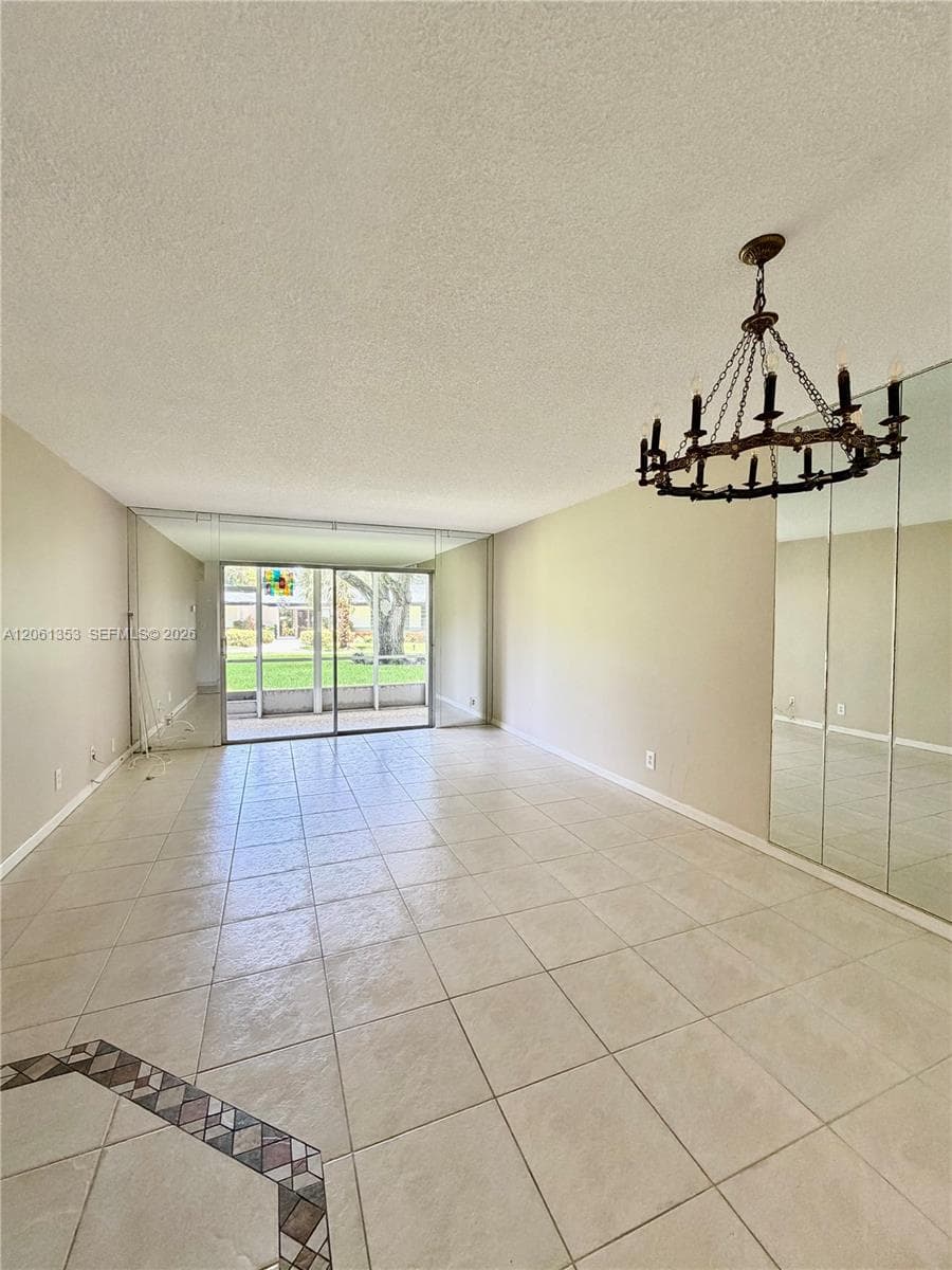 5001 NW 34th St # 102, Lauderdale Lakes, FL 33319 photo 2