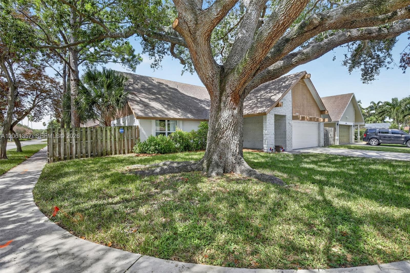 9381 NW 35th Pl, Sunrise, FL 33351 photo 3