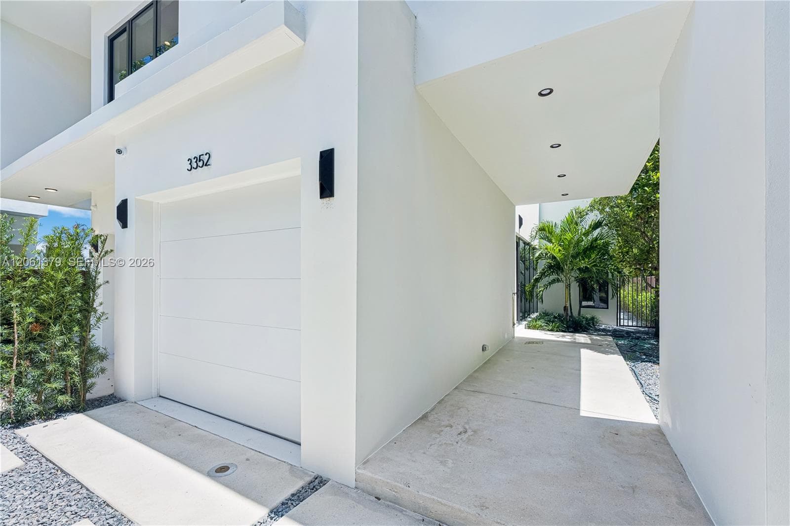 3352 SW 28th Ter, Miami, FL 33133 photo 3