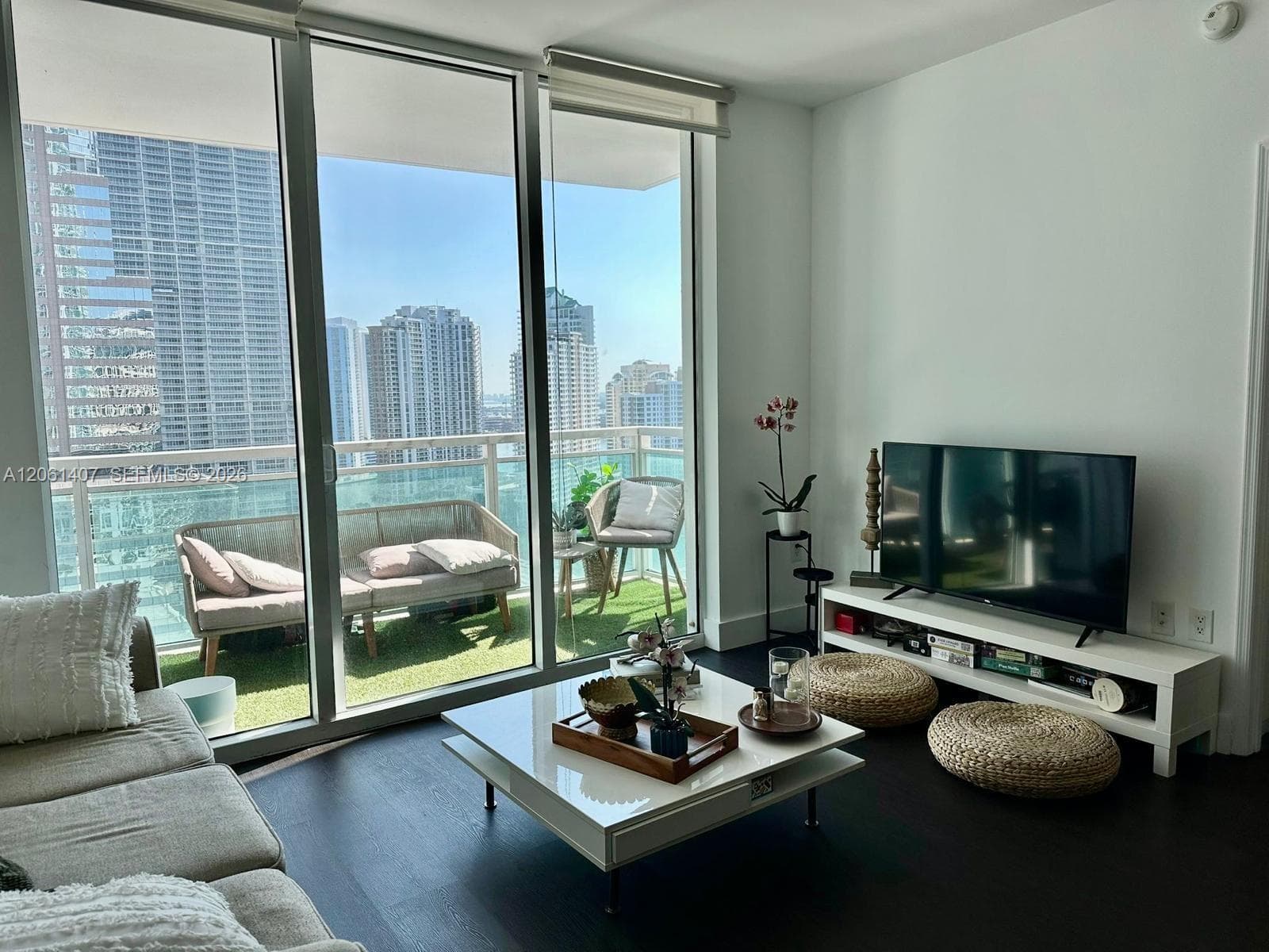 950 Brickell Bay Dr # 2406, Miami, FL 33131 photo 5