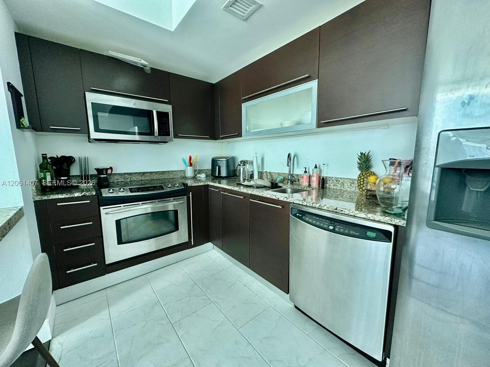950 Brickell Bay Dr # 2406, Miami, FL 33131 photo 4
