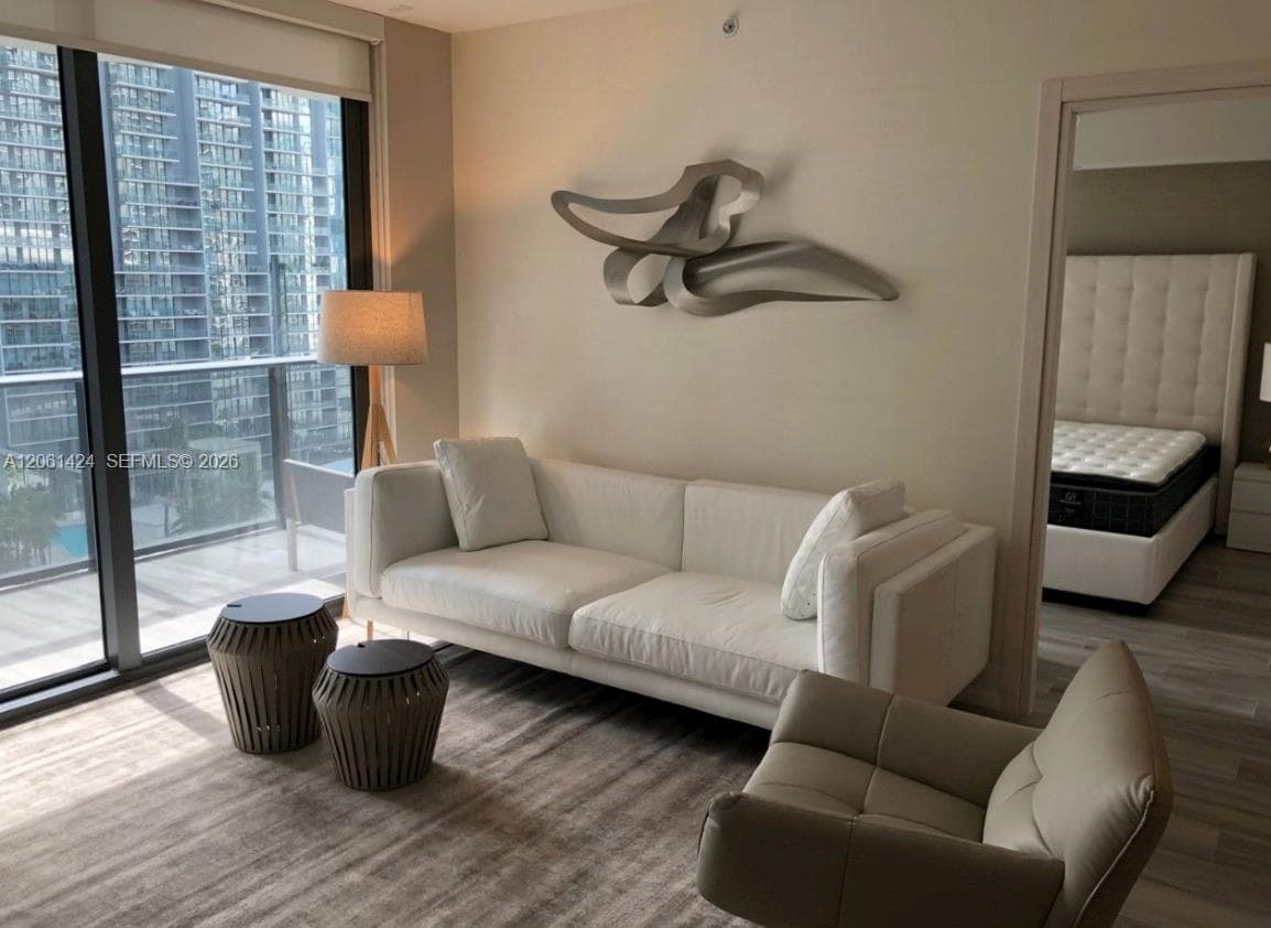 801 S Miami Ave # 1910, Miami, FL 33130 photo 3