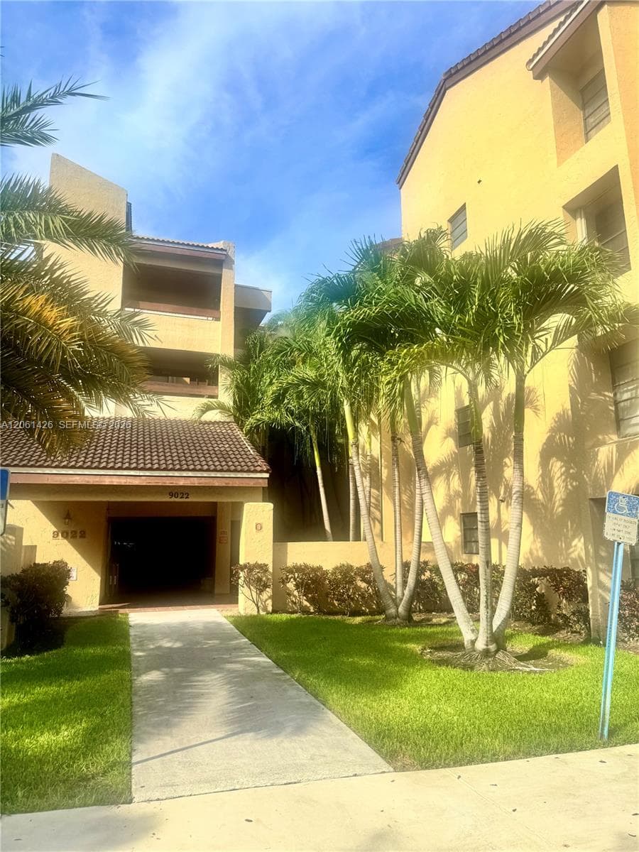 9022 SW 123rd Ct # O-201, Miami, FL 33186 photo 2