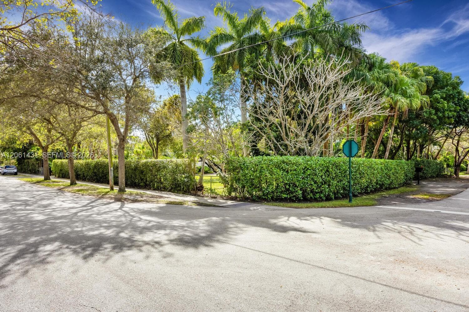 12200 SW 74th Ct, Pinecrest, FL 33156 photo 2