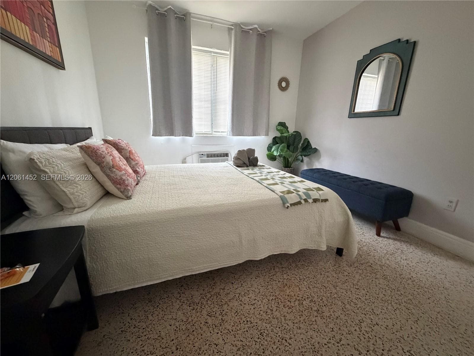 461 SW 6th St # 4, Miami, FL 33130 photo 3