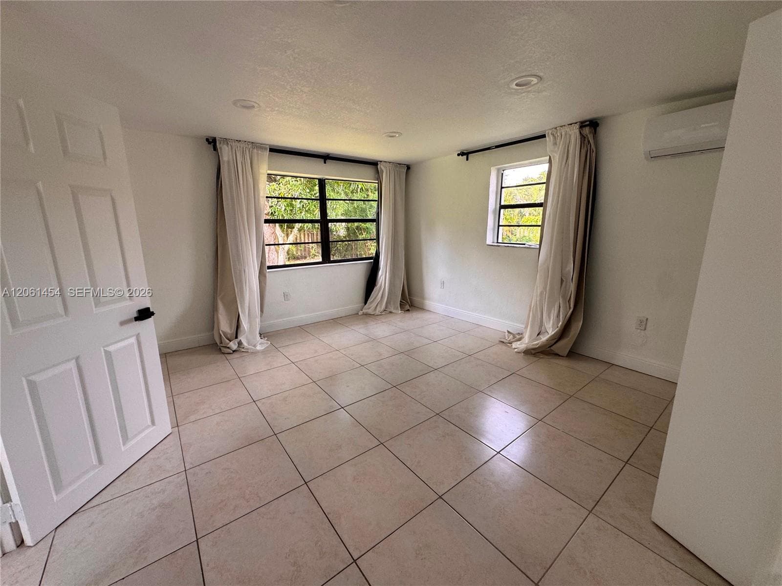 124 NW 89th St # 124, El Portal, FL 33150 photo 5